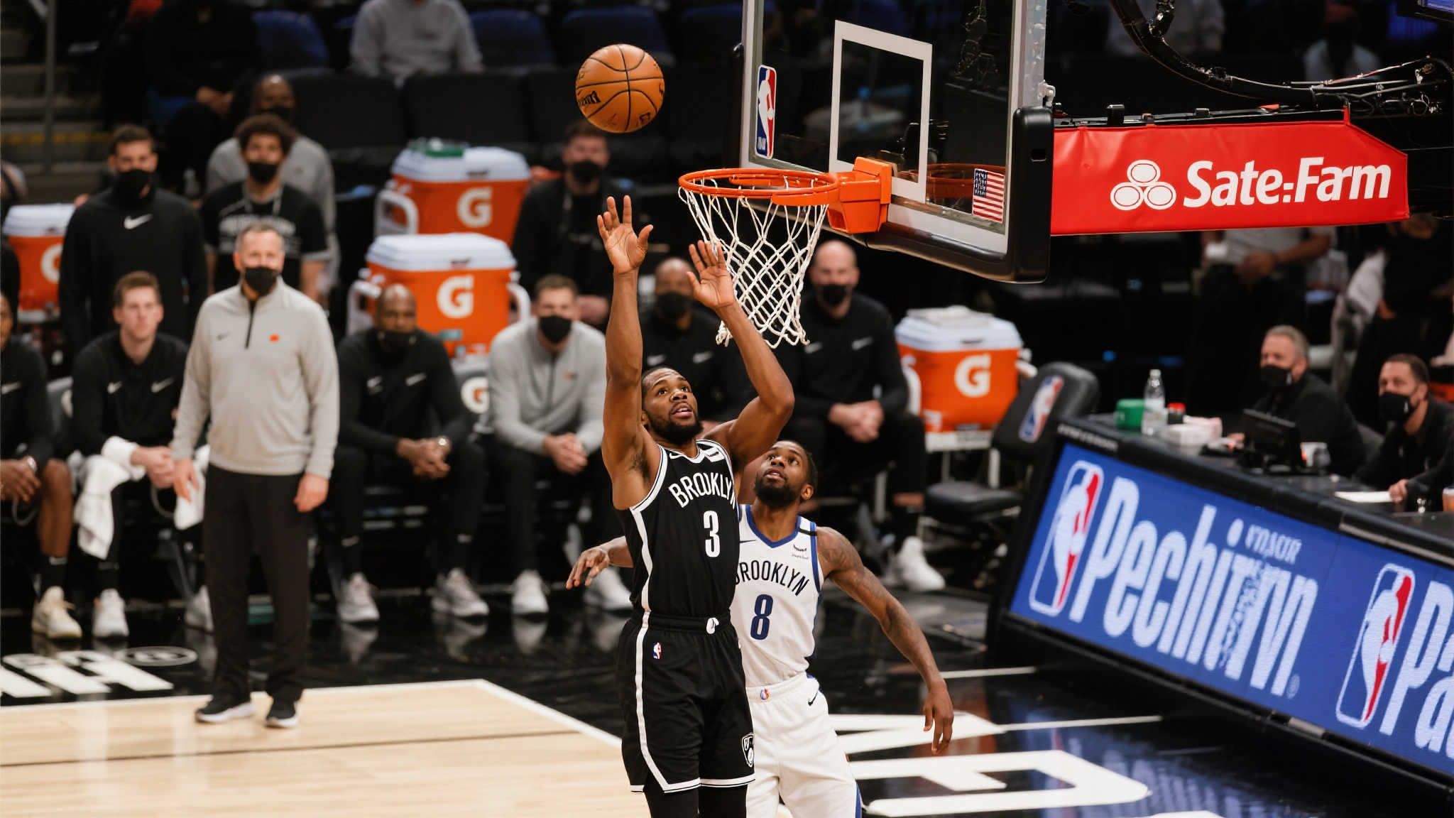 华大体能遭遇双加时考验,北大强悍防守成关键因素 此次对于任何优秀运动员来说均属罕见实操机会;而如何